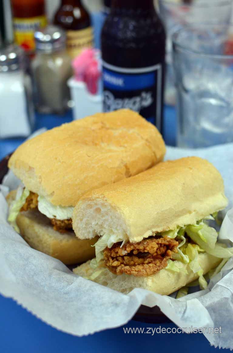 007: Kenner, LA, November, 2010, The Harbor Restaurant, Regular Oyster Poboy