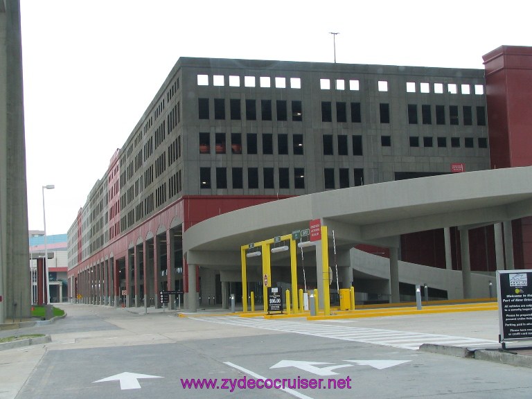 New Orleans, Erato Street Cruise Terminal, The parking garage entrance is just before the actual terminal