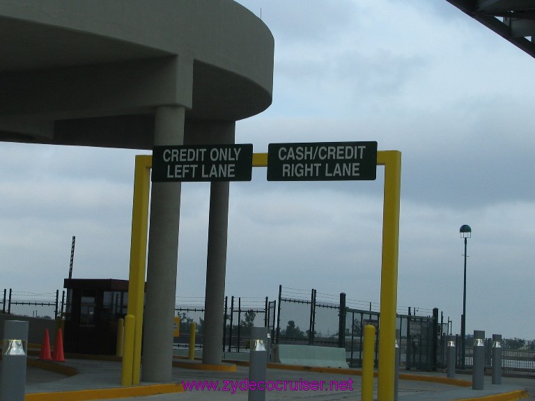 New Orleans, Erato Street Cruise Terminal, Entrance to Parking