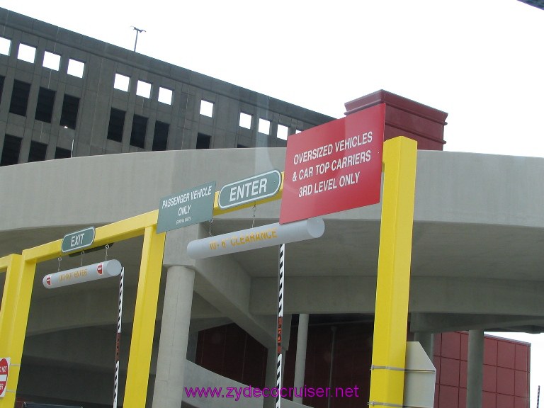 New Orleans, Erato Street Cruise Terminal, Entrance to Parking