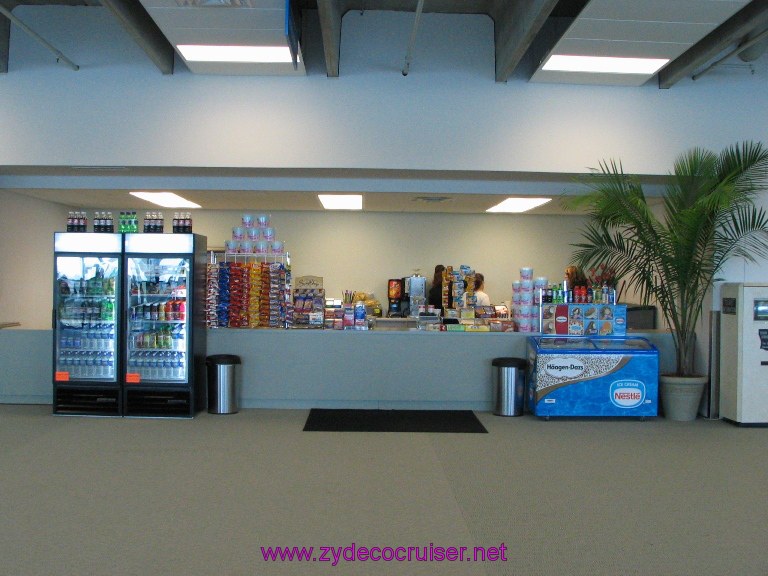 New Orleans, Erato Street Cruise Terminal, A concession stand inside the cruise terminal