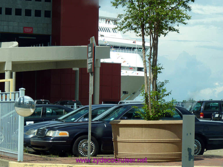 046: Erato Street Cruise Terminal, New Orleans, Louisiana, parking ramp and ship