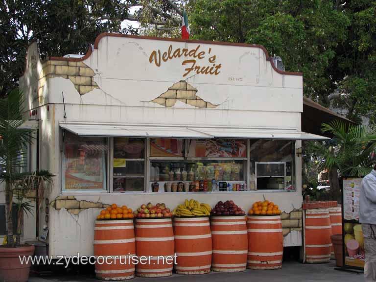 048: Carnival Pride, Long Beach, Sunseeker Hollywood/Los Angeles & the Beaches Tour: Olvera Street - Velarde's Fruit