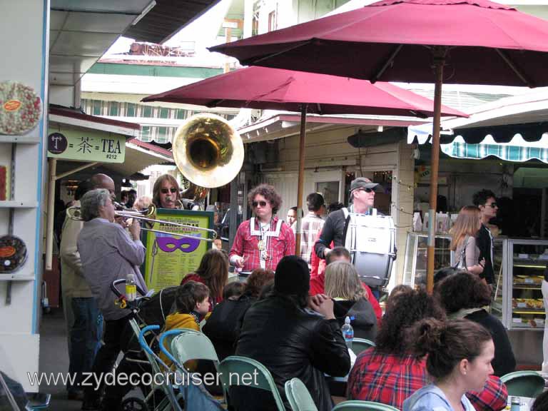 203: Carnival Pride, Long Beach, Sunseeker Hollywood/Los Angeles & the Beaches Tour: Los Angeles Farmers Market, 