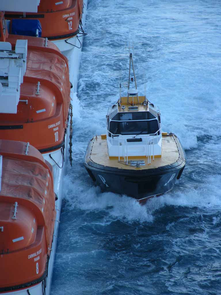 Pilot Boat, Carnival Splendor, Barcelona