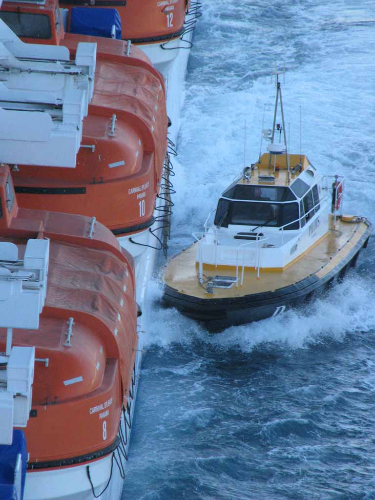 Pilot Boat, Carnival Splendor, Barcelona