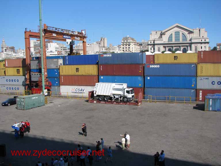 162: Carnival Splendor, Montevideo - Dancers entertaining the ship at dock