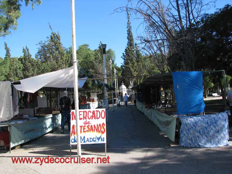 266: Carnival Splendor, Puerto Madryn, Penguins Paradise, Punta Tombo Tour - Mercado de Artesanos 