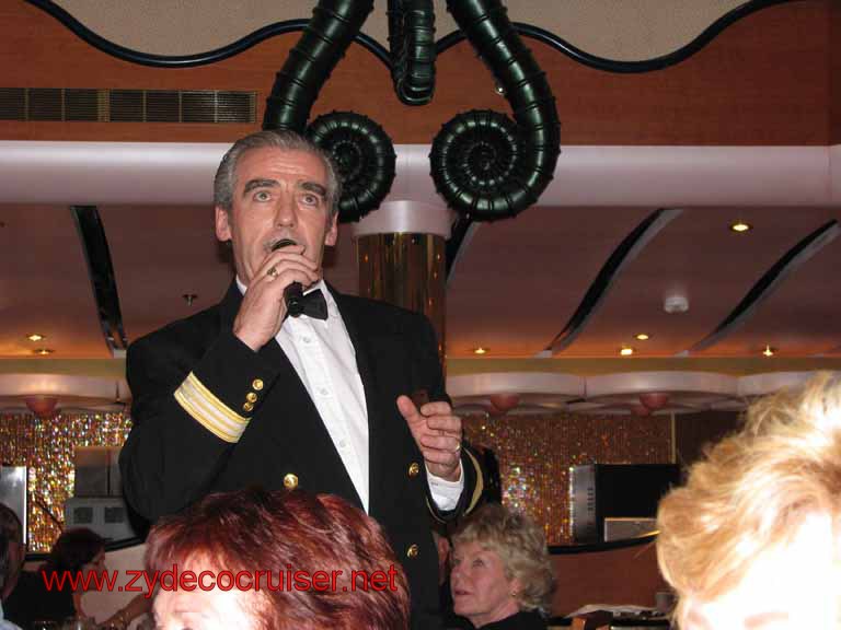 305: Carnival Splendor, Puerto Madryn, - Maitre d' Ken Byrne