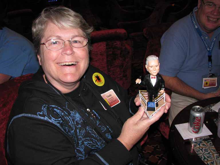 009: Carnival Splendor, John Bobbleheald