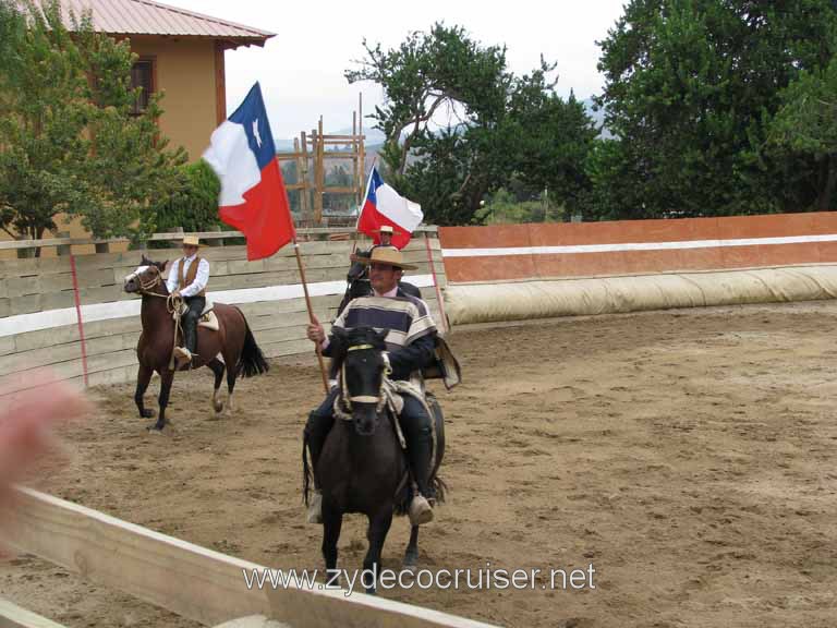 228: Carnival Splendor, 2009, Valparaiso-Santiago transfer, Wine, Horses, and Santiago tour, 