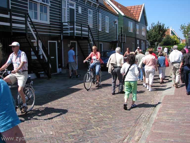 085: Carnival Splendor, Amsterdam, Marken and Voledam Excursion