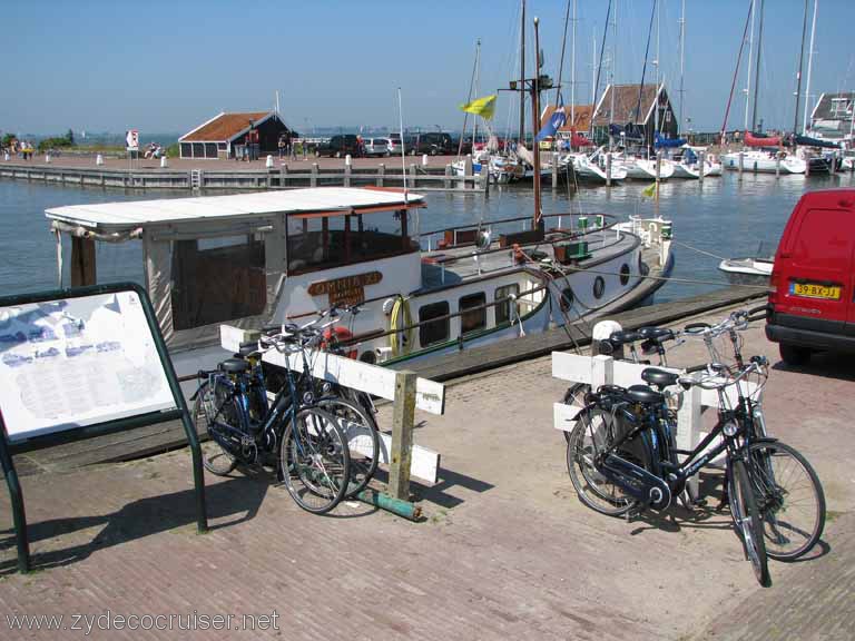 135: Carnival Splendor, Amsterdam, Marken and Voledam Excursion