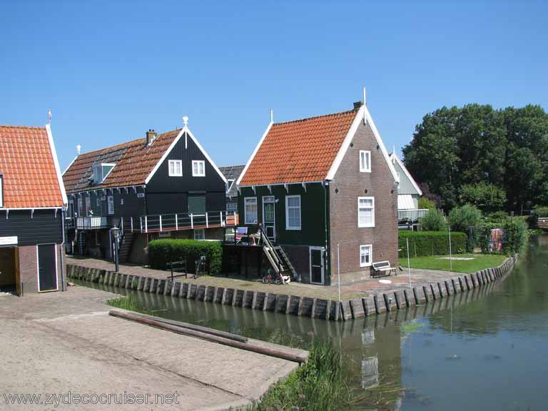 145: Carnival Splendor, Amsterdam, Marken and Voledam Excursion