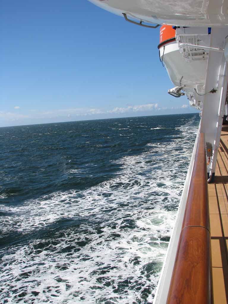 001: Carnival Splendor, Fun Day at Sea 2, 