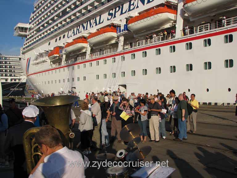 003: Carnival Splendor, St Petersburg, Alla Tour, 