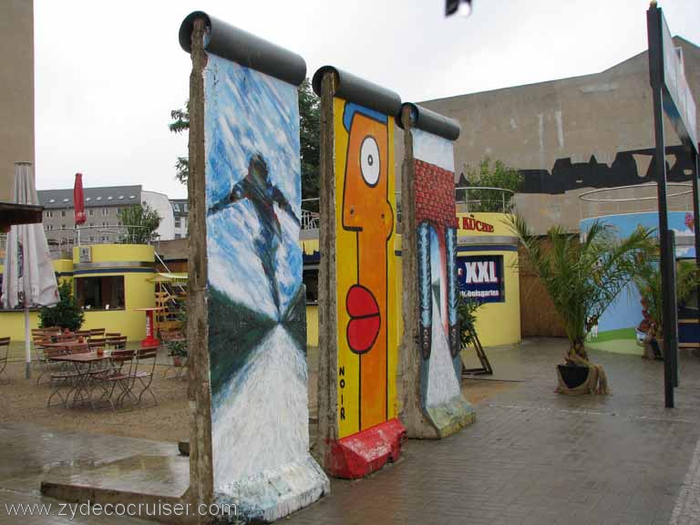 190: Carnival Splendor, Baltic Cruise, Berlin, Berlin Wall, Noir