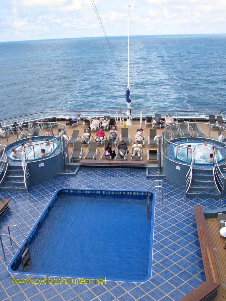 029: Carnival Splendor, 3 Day, Sea Day, Linear Lido Pool