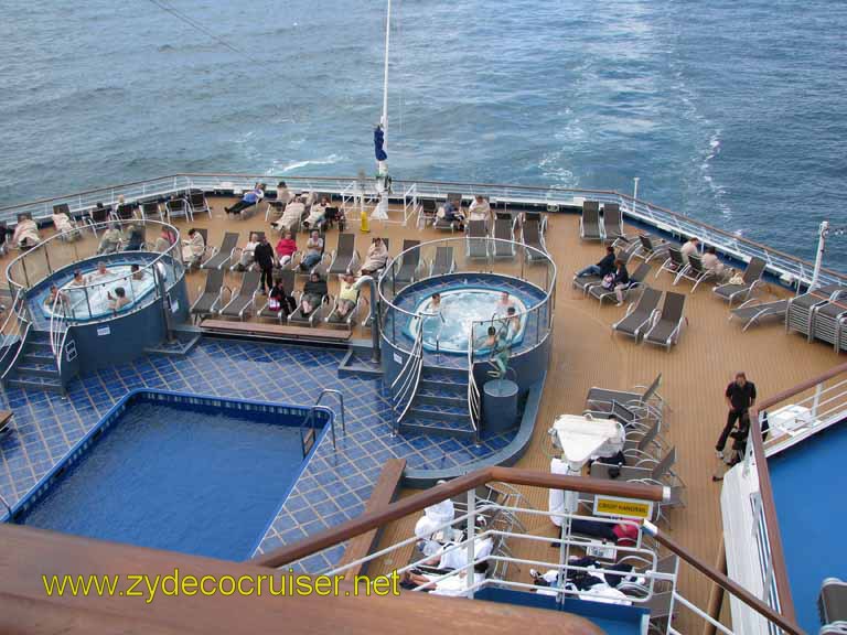 061: Carnival Splendor, 3 Day, Sea Day, Linear Lido Pool